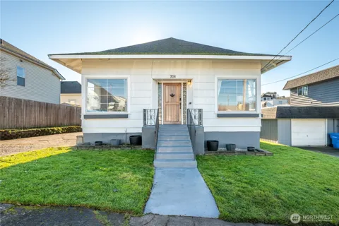 304 Crawford Street