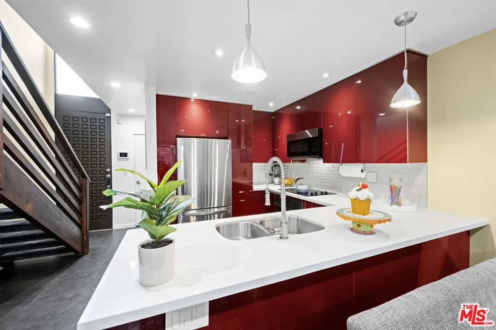 5951 Canterbury Drive