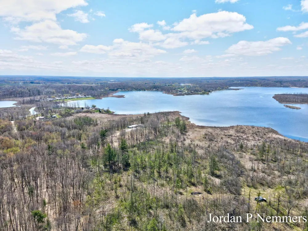 12375 Overlook Drive NE Greenville, MI 48838