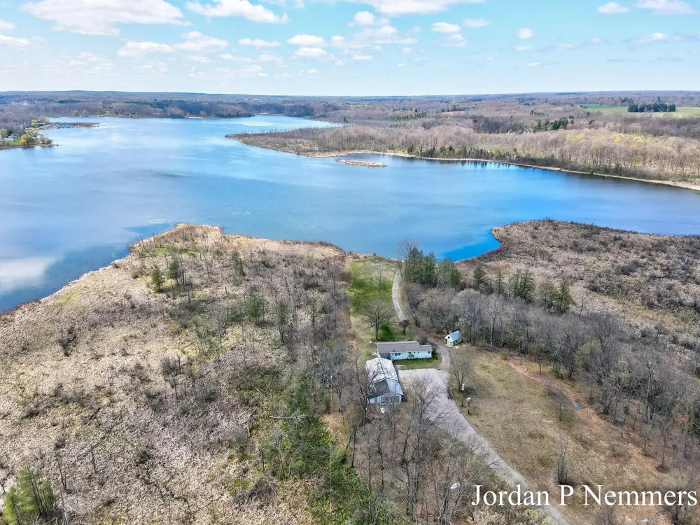 12375 Overlook Drive NE Greenville, MI 48838