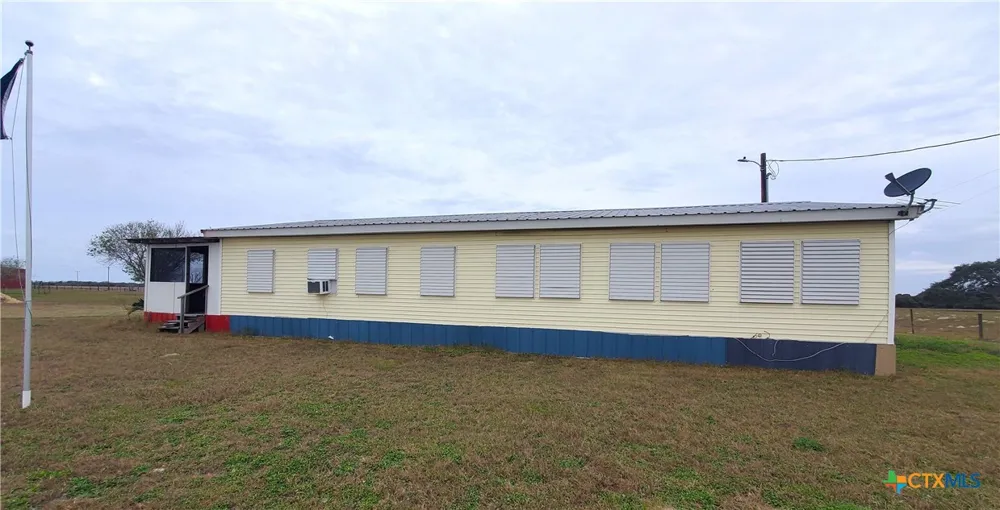 95 Kellie Lane Seadrift, TX 77983