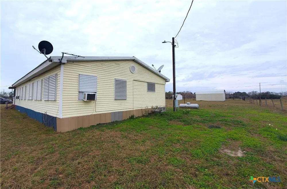 95 Kellie Lane Seadrift, TX 77983