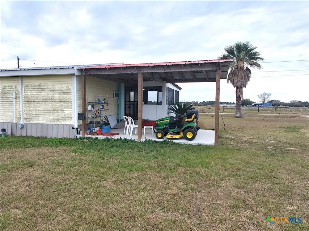 95 Kellie Lane Seadrift, TX 77983