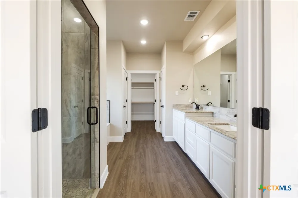 2005 Blackhawk Loop Belton, TX 76513