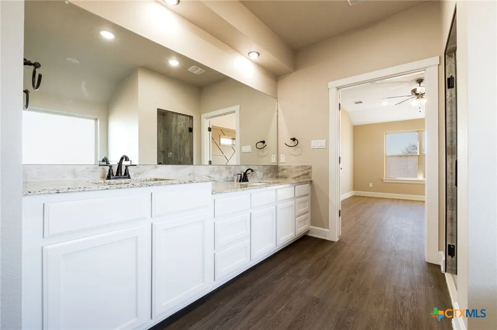 2005 Blackhawk Loop Belton, TX 76513