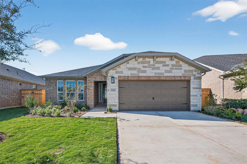 5734 Pedernales Bend Lane