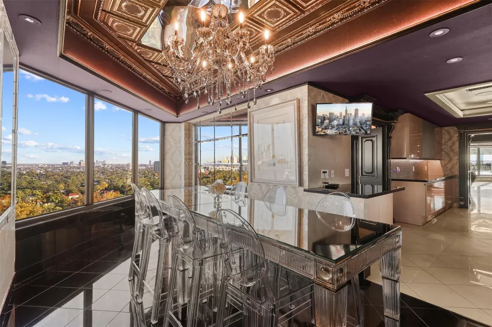 101 Westcott Street #2001 Houston, TX 77007