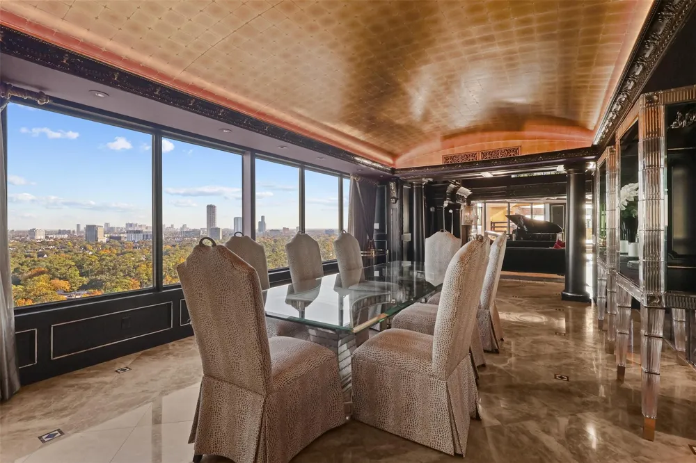 101 Westcott Street #2001 Houston, TX 77007