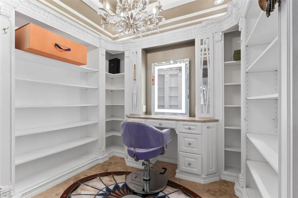 101 Westcott Street #2001 Houston, TX 77007
