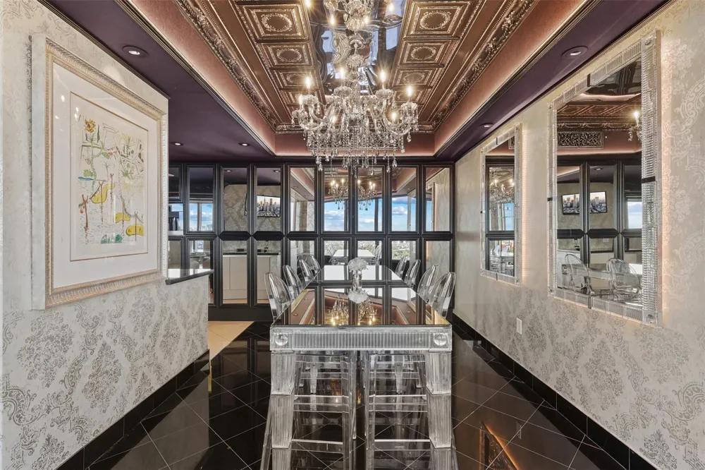 101 Westcott Street #2001 Houston, TX 77007