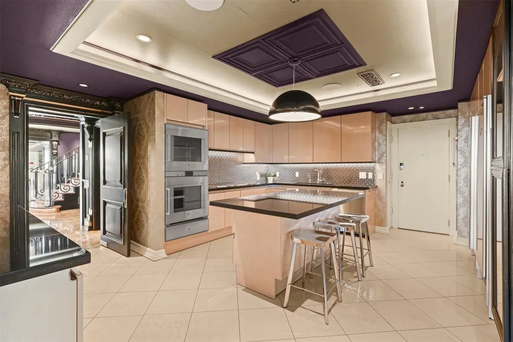 101 Westcott Street #2001 Houston, TX 77007