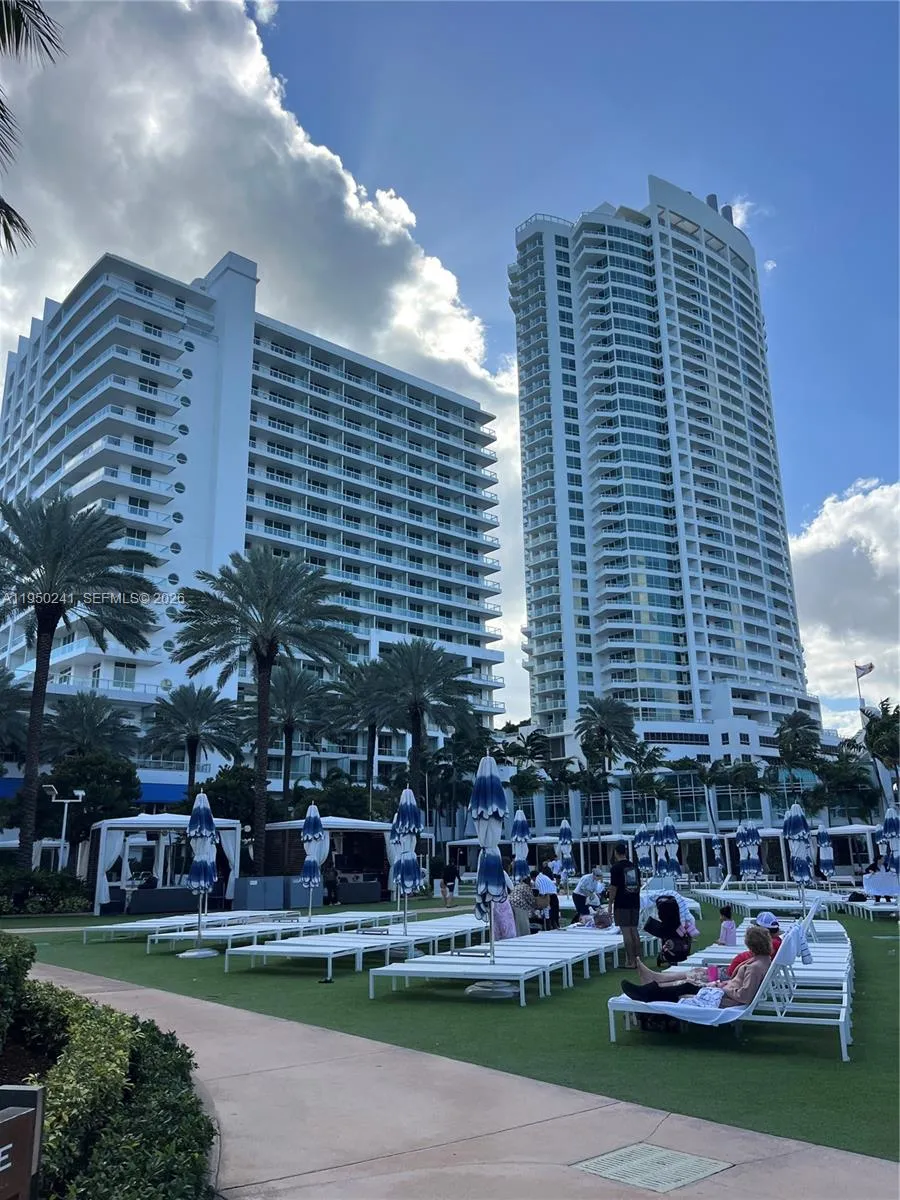 4391 Collins Ave #419 Miami Beach, FL 33140