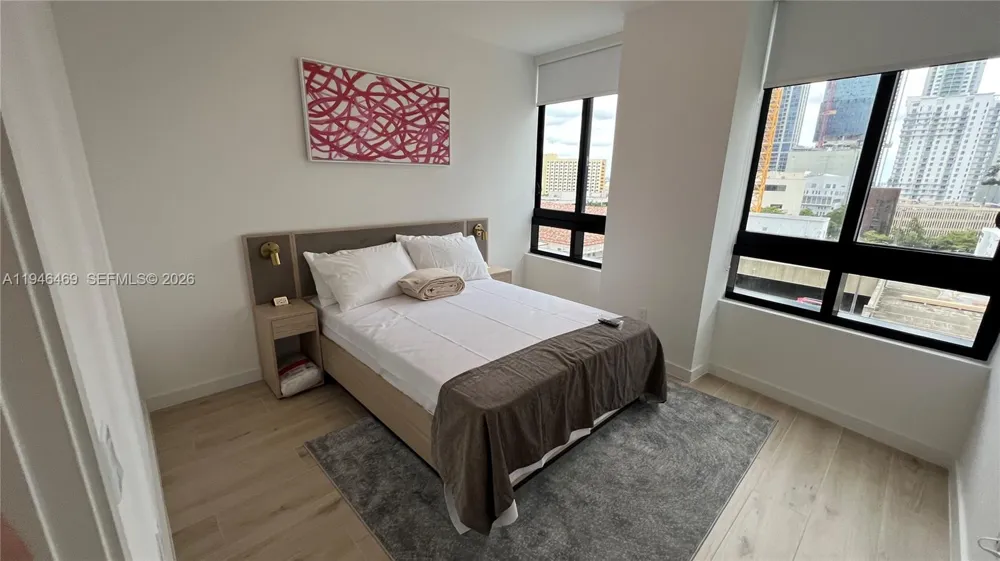 225 Miami Ave #905 Miami, FL 33128