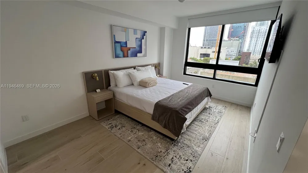 225 Miami Ave #905 Miami, FL 33128