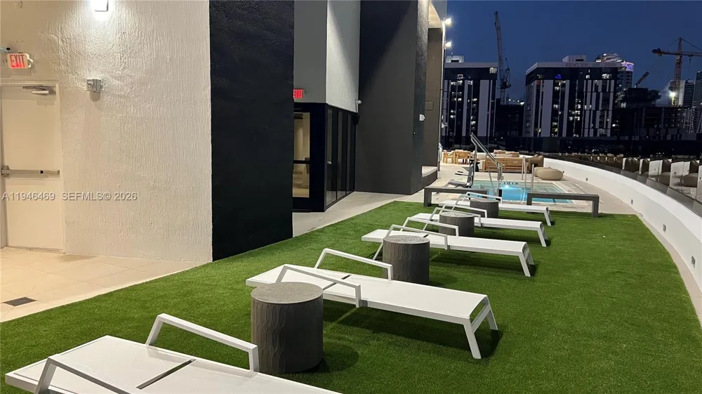 225 Miami Ave #905 Miami, FL 33128
