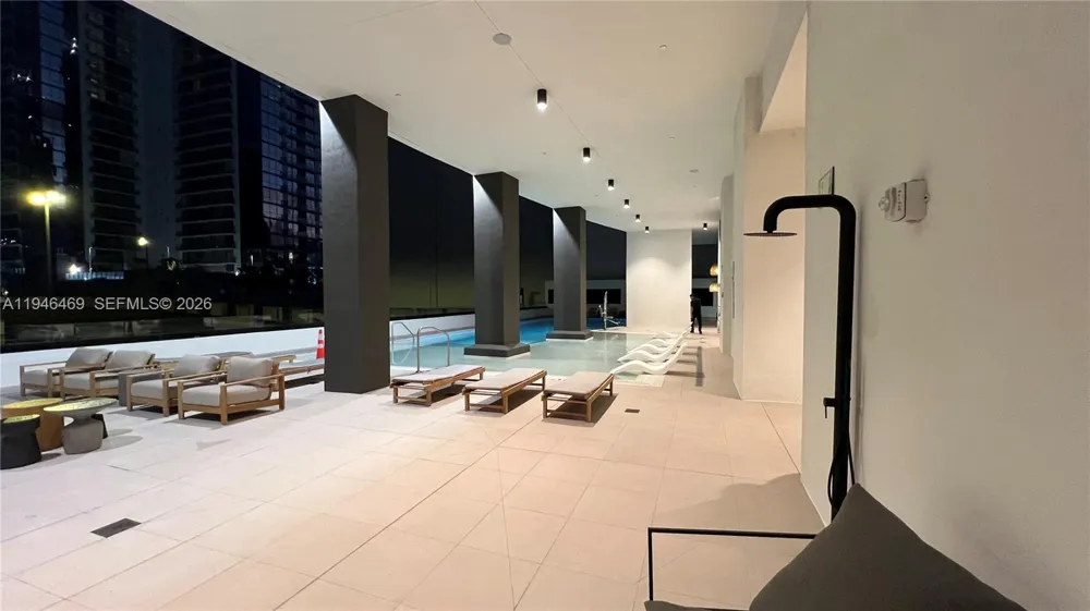 225 Miami Ave #905 Miami, FL 33128