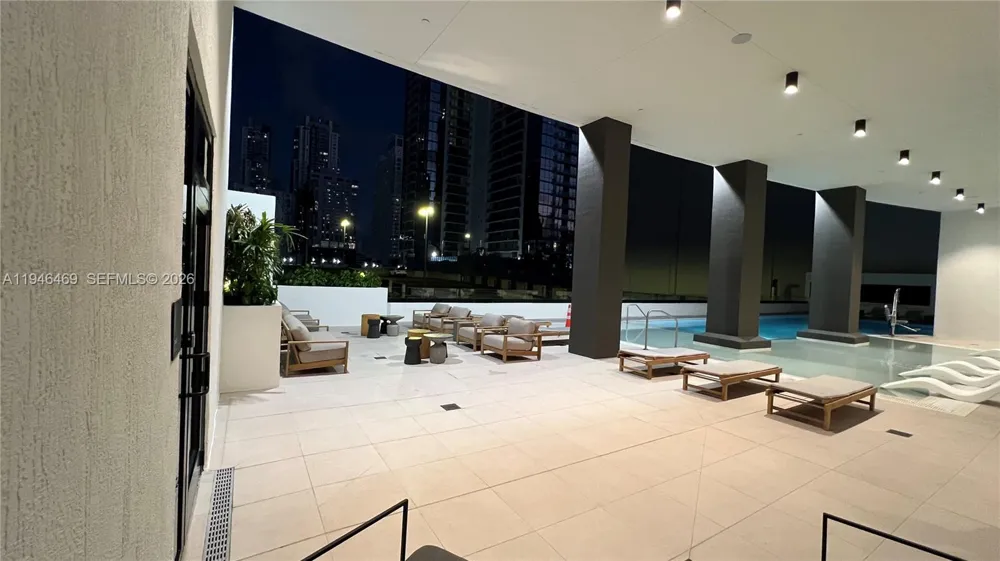 225 Miami Ave #905 Miami, FL 33128