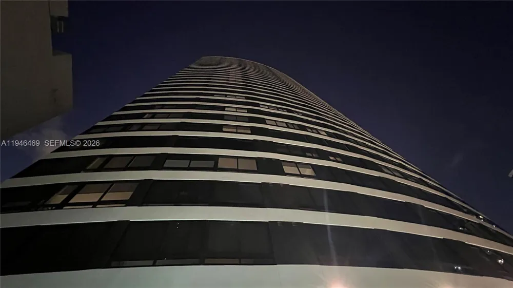 225 Miami Ave #905 Miami, FL 33128