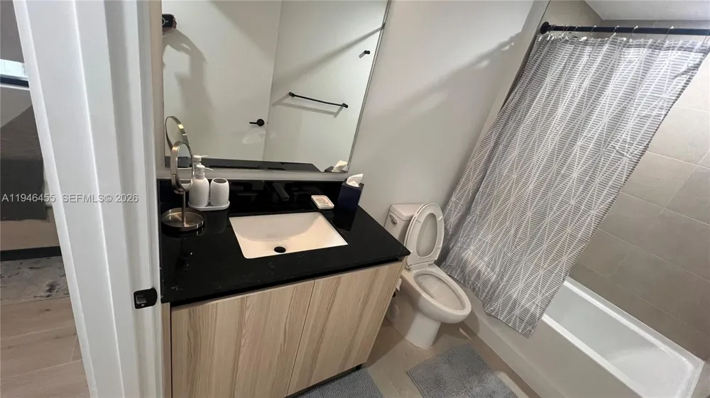 225 Miami Ave #312 Miami, FL 33128