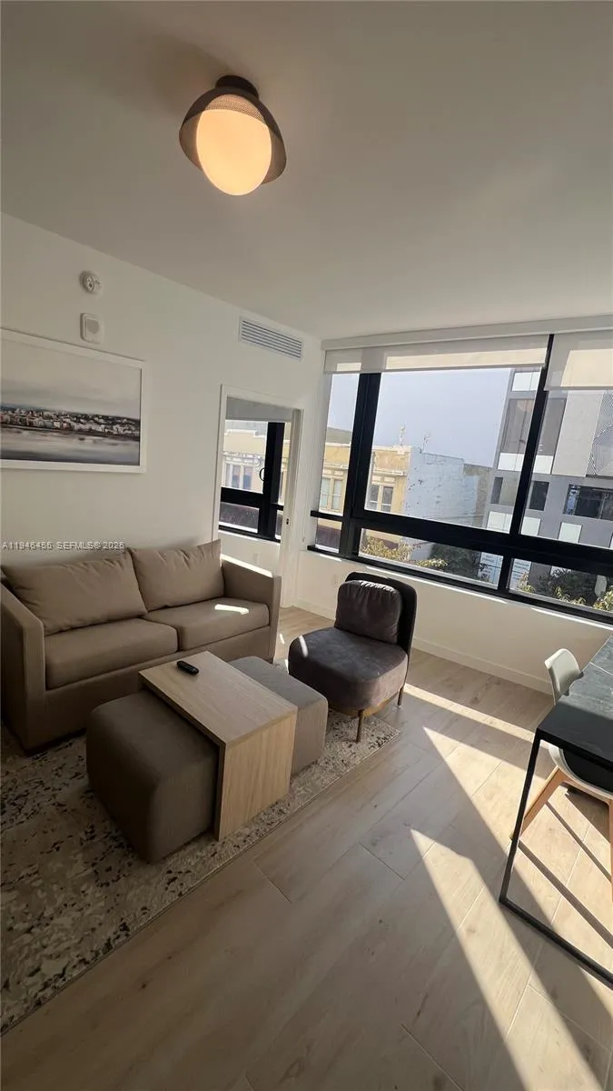 225 Miami Ave #312 Miami, FL 33128