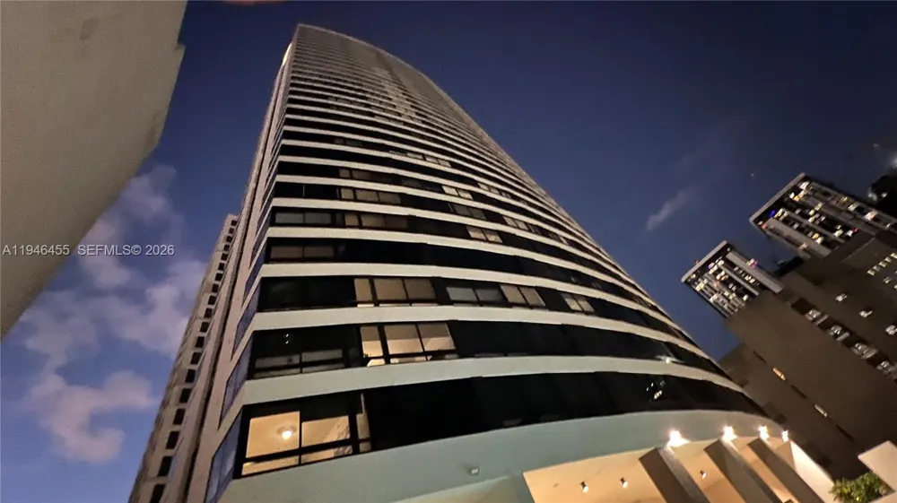 225 Miami Ave #312 Miami, FL 33128