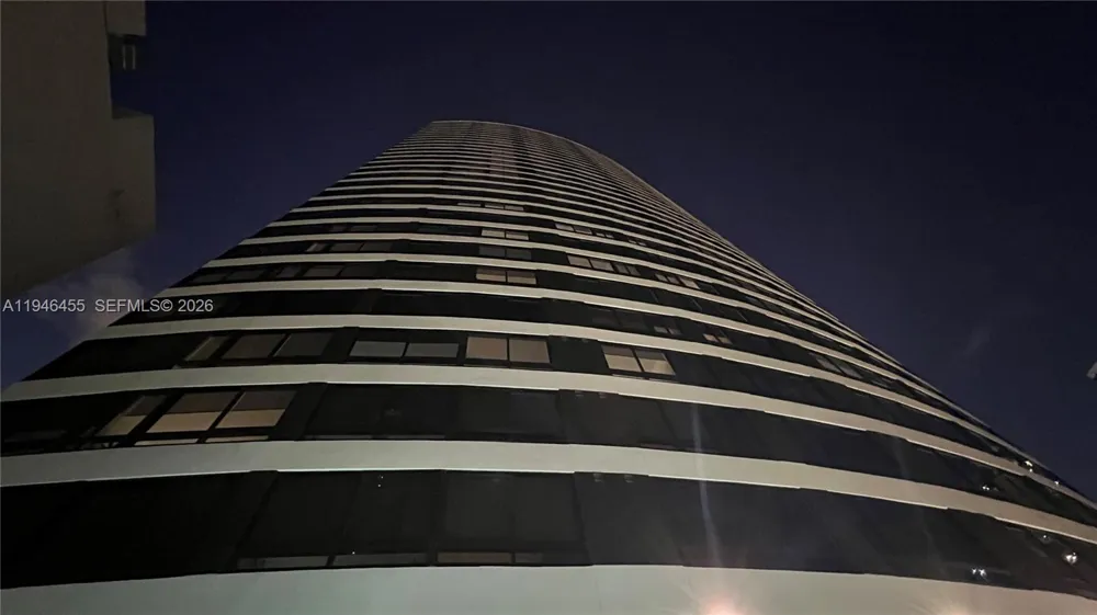 225 Miami Ave #312 Miami, FL 33128