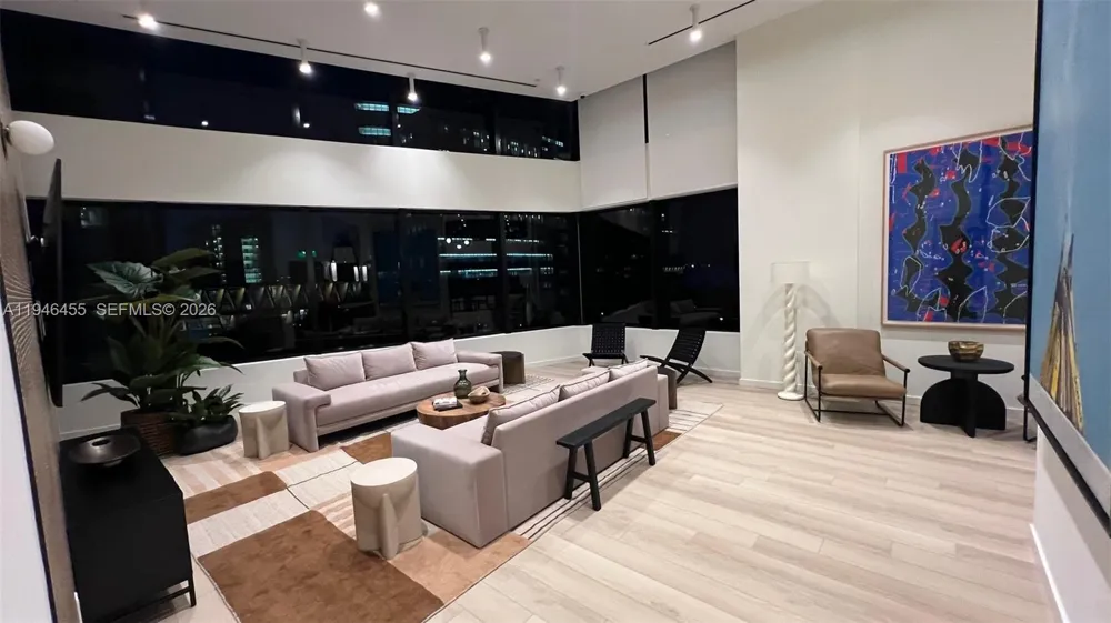 225 Miami Ave #312 Miami, FL 33128