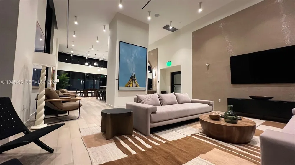 225 Miami Ave #312 Miami, FL 33128