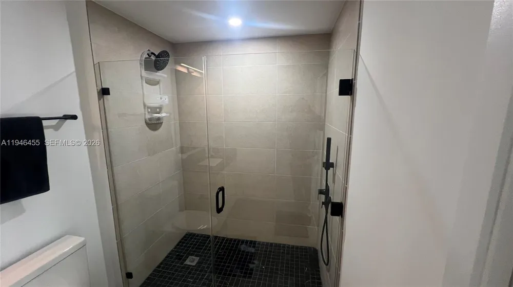 225 Miami Ave #312 Miami, FL 33128