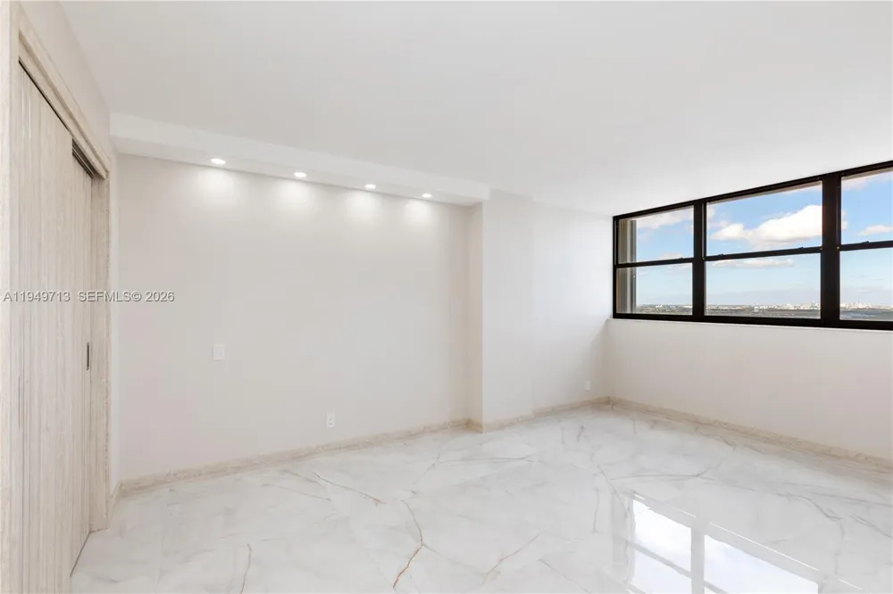 2401 S Ocean Dr #PH-A4 Hollywood, FL 33019
