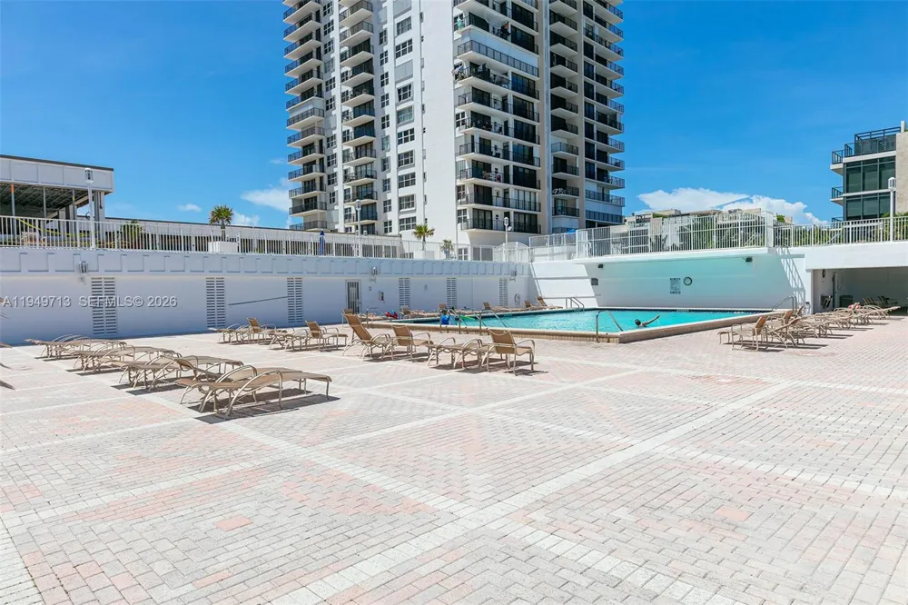 2401 S Ocean Dr #PH-A4 Hollywood, FL 33019