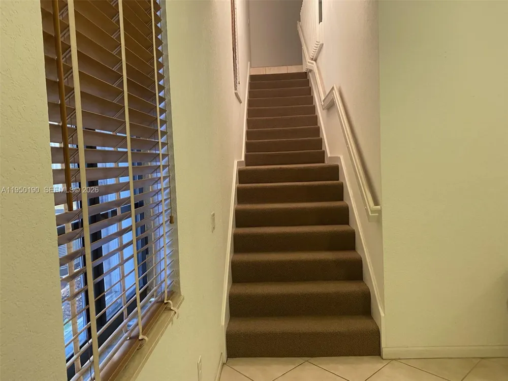 1659 Passion Vine Cir #18-4 Weston, FL 33326