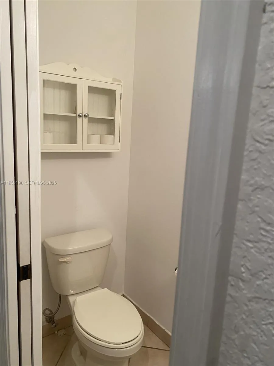 1659 Passion Vine Cir #18-4 Weston, FL 33326