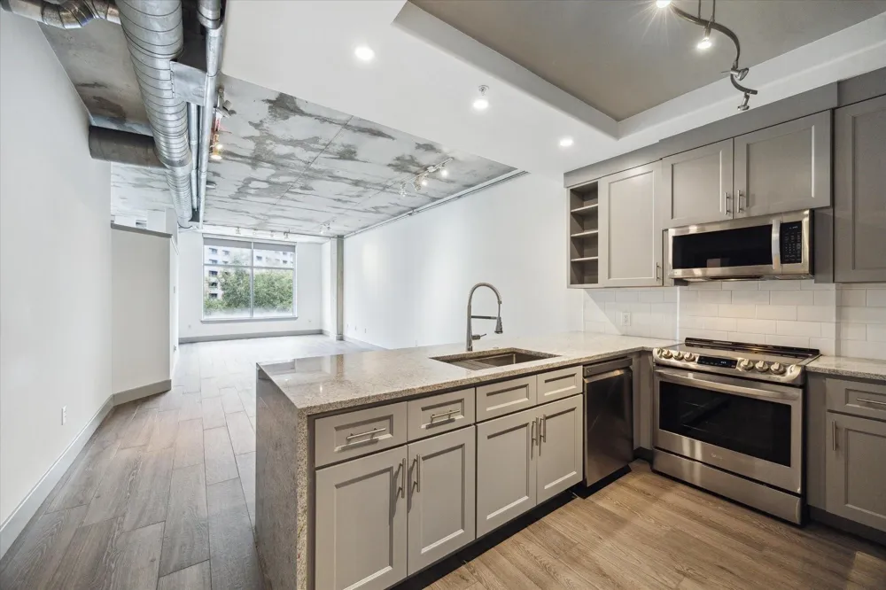 1901 Post Oak Boulevard #408