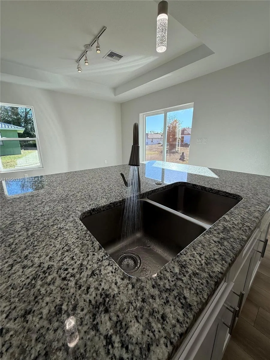 4103 Loretto Ave Sebring, FL 33872