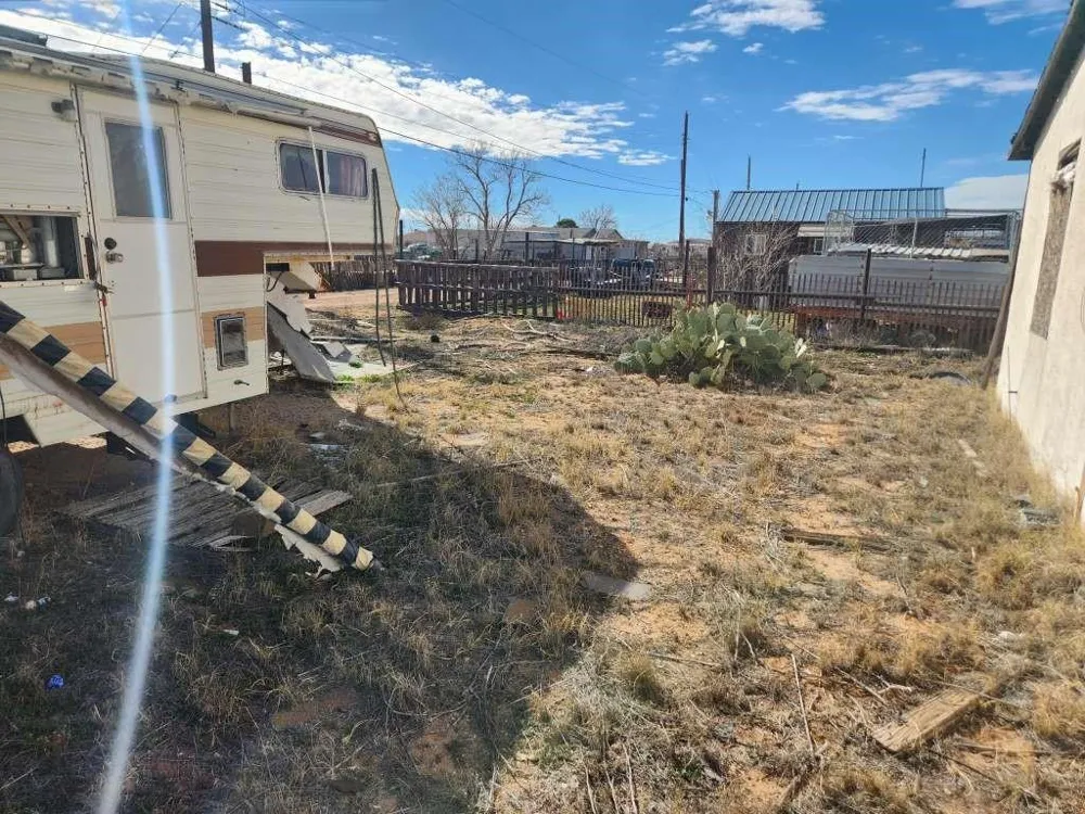 512 Avenue A Grandfalls, TX 79742