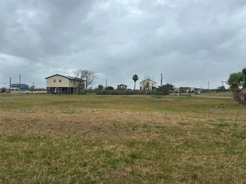 7 Front Avenue