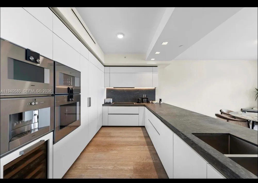 7055 Fisher Island Dr #7055 Miami Beach, FL 33109