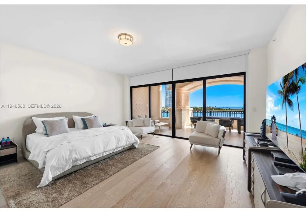 7055 Fisher Island Dr #7055 Miami Beach, FL 33109