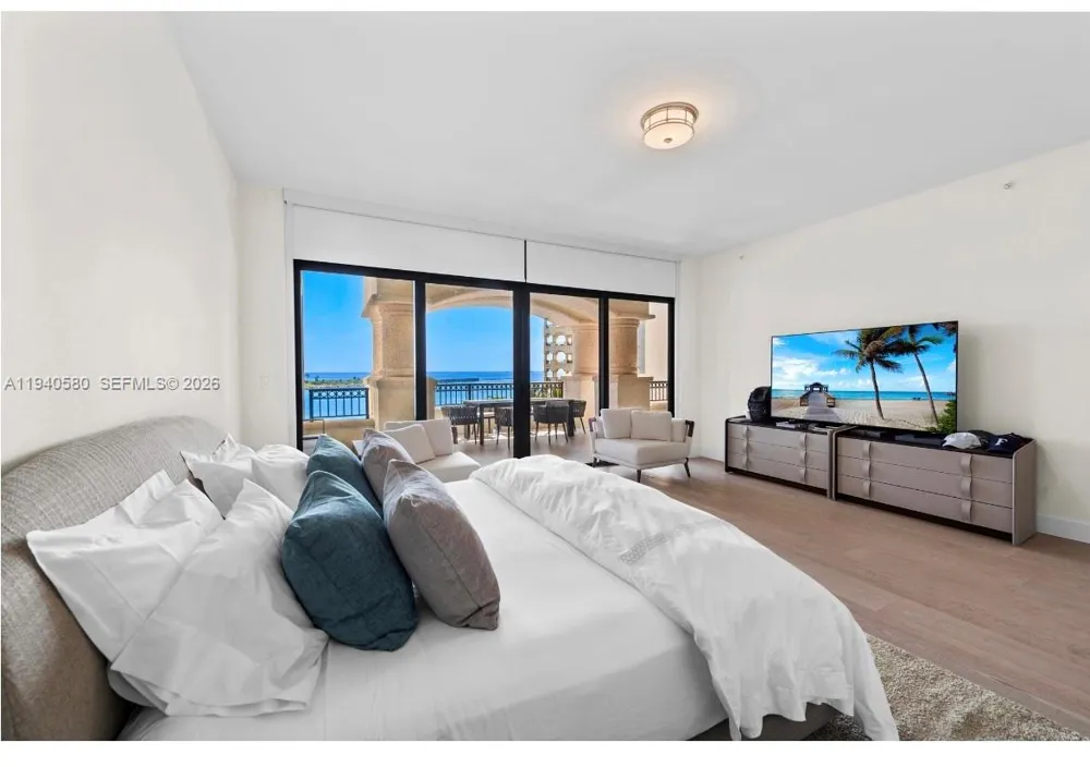 7055 Fisher Island Dr #7055 Miami Beach, FL 33109