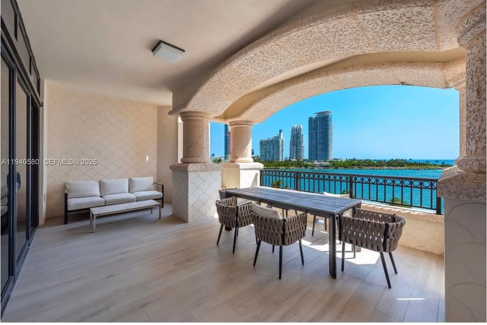 7055 Fisher Island Dr #7055 Miami Beach, FL 33109