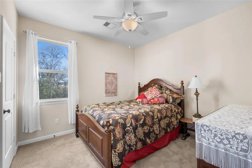 9467 Loop Road Bellville, TX 77418