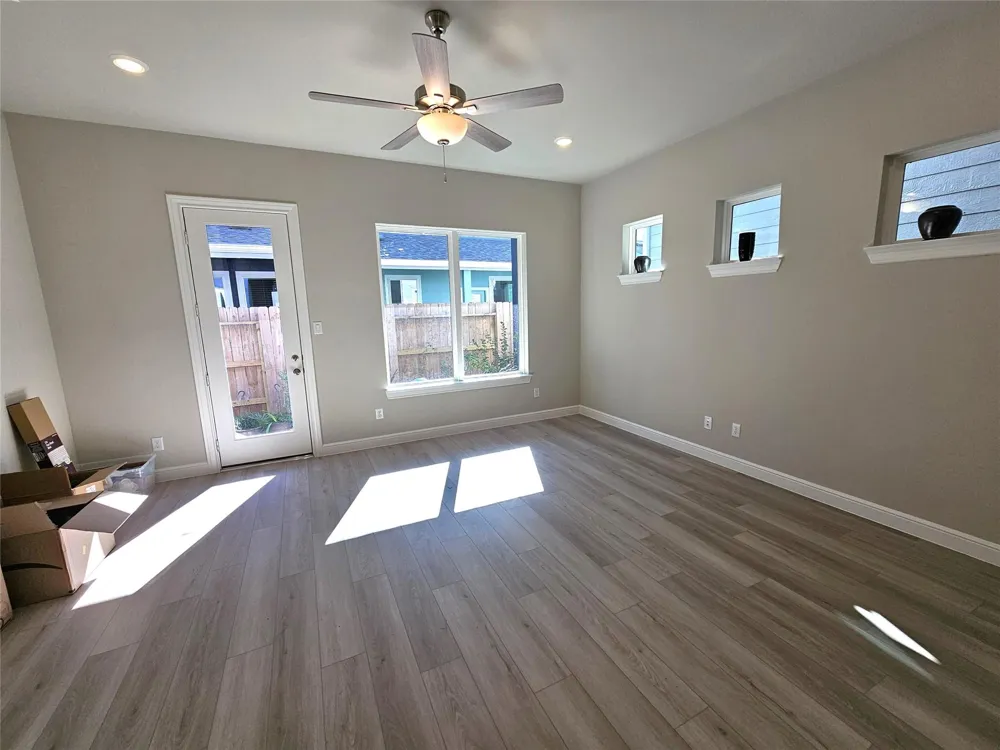 550 Morning Tide Lane Kemah, TX 77565