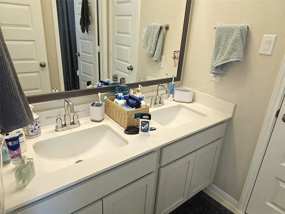 550 Morning Tide Lane Kemah, TX 77565