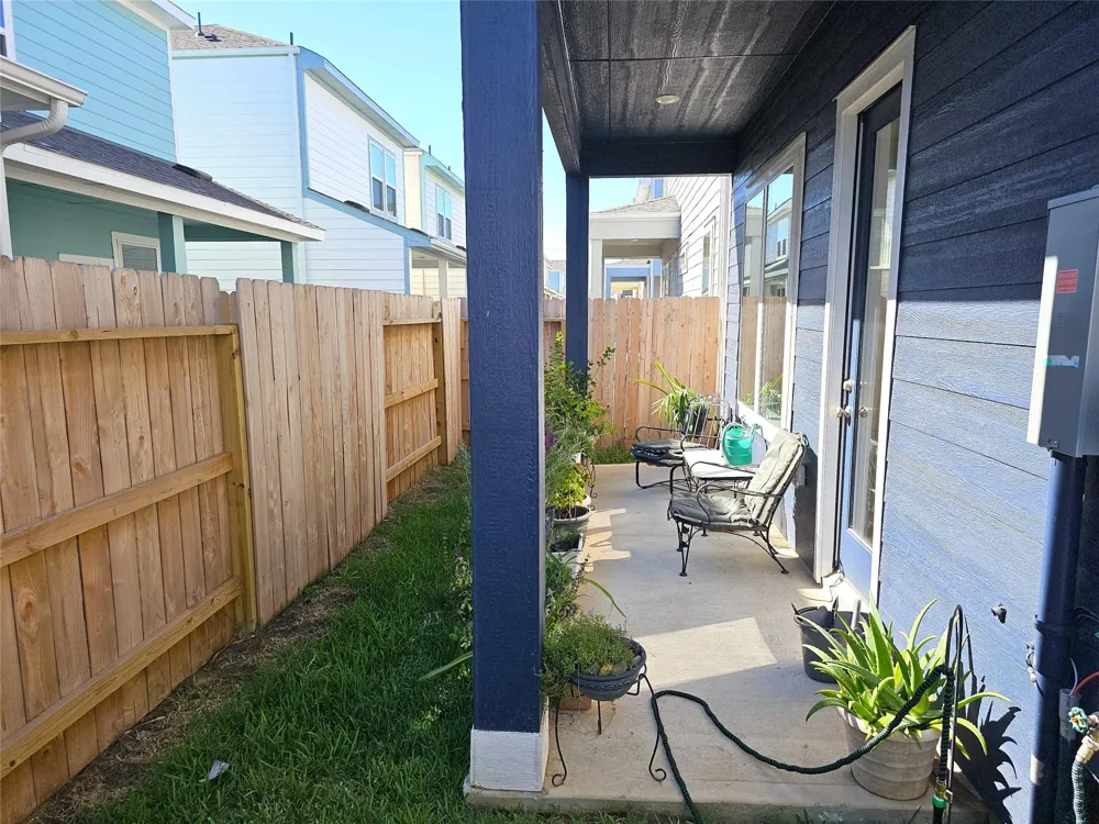 550 Morning Tide Lane Kemah, TX 77565