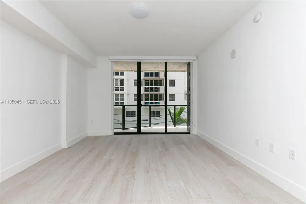 201 SW 17th Rd #303 Miami, FL 33129
