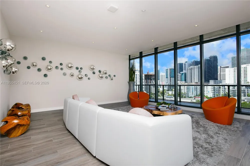 201 SW 17th Rd #303 Miami, FL 33129