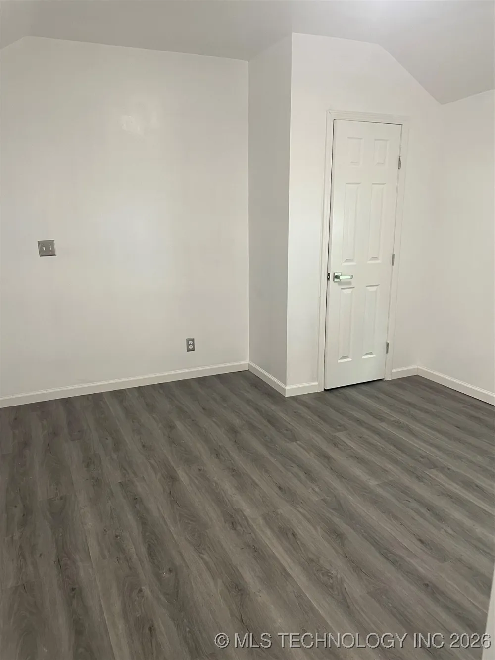 1126 S Quaker Avenue