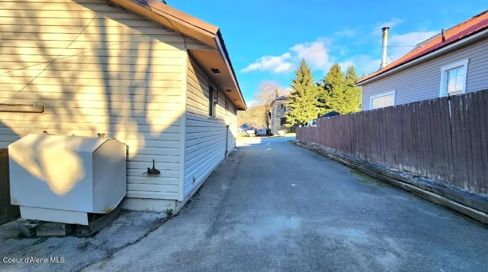 119 S 5th Street St. Maries, ID 83861
