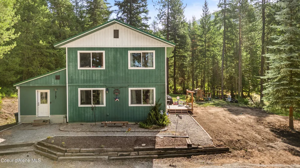 3167 S Sagle Road Sagle, ID 83860